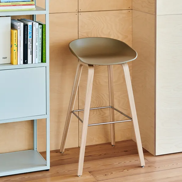 About A Stool AAS32 Barstol Lackerad Ek