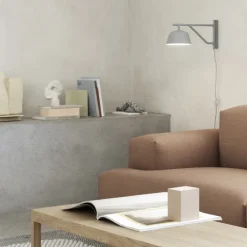Ambit Vägglampa