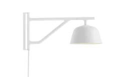 Ambit Vägglampa