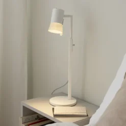 Bezzy 128 Bordslampa
