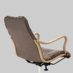 Chic Wood Låg Fåtölj Fårskinn
