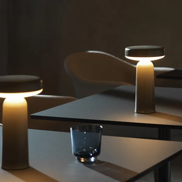 Ease Portabel Bordslampa