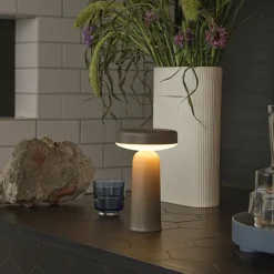 Ease Portabel Bordslampa