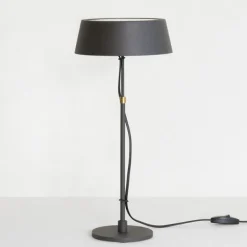 Karl 926 Bordslampa Hög