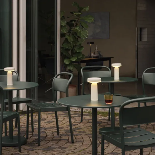 Linear Steel Cafébord Runt