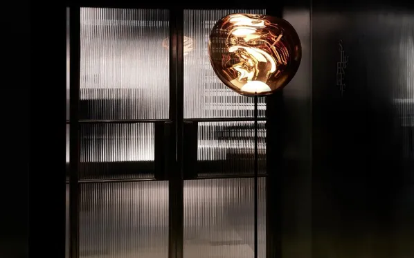 Melt Cone Slim Floor LED Golvlampa