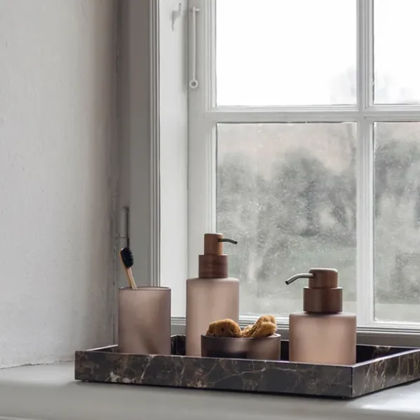 Modest Tvålpump Walnut