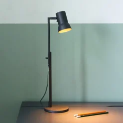P7 Bordslampa