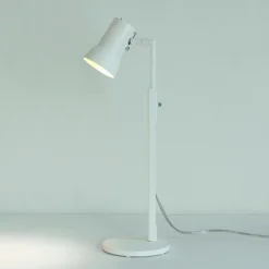 P7 Bordslampa