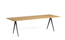 Pyramid Table 02 Matbord