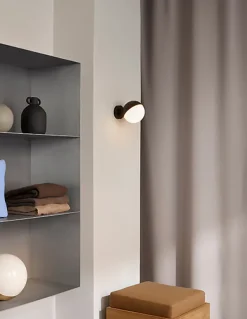 VL Studio Vägglampa